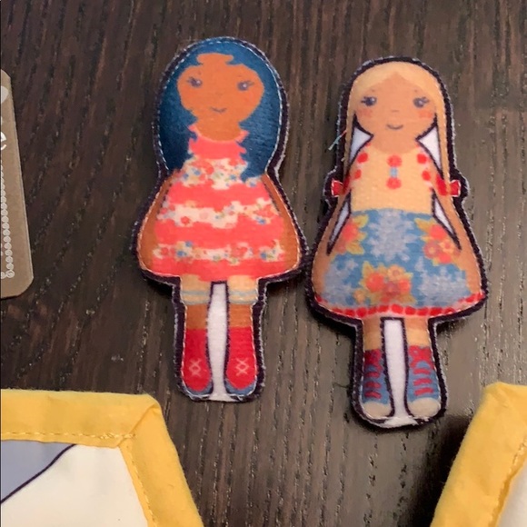 Matilda Jane soft book with 2 dolls - Picture 5 of 6